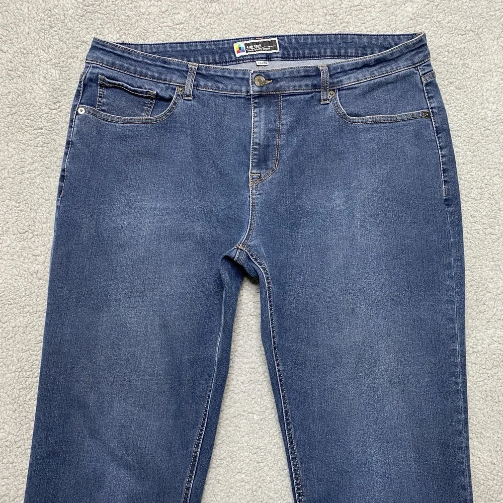 UB Tech Jeans Men 40x32 Blue Denim Med Wash Straight Stretch Comfort Classic